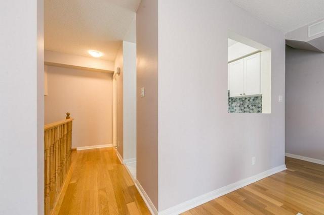 11A Crawford St, Townhouse with 3 bedrooms, 3 bathrooms and 1 parking in Toronto ON | Image 18