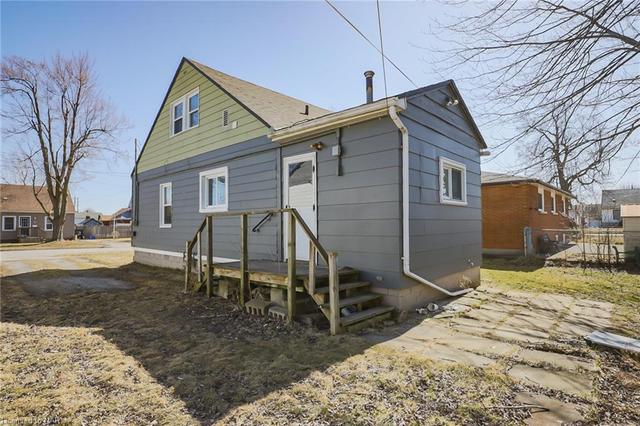30 Douglas Road, House detached with 3 bedrooms, 1 bathrooms and null parking in Fort Erie ON | Image 32