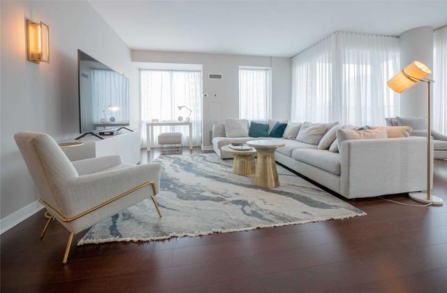 2008 - 85 Bloor St E, Condo with 2 bedrooms, 2 bathrooms and 1 parking in Toronto ON | Image 1