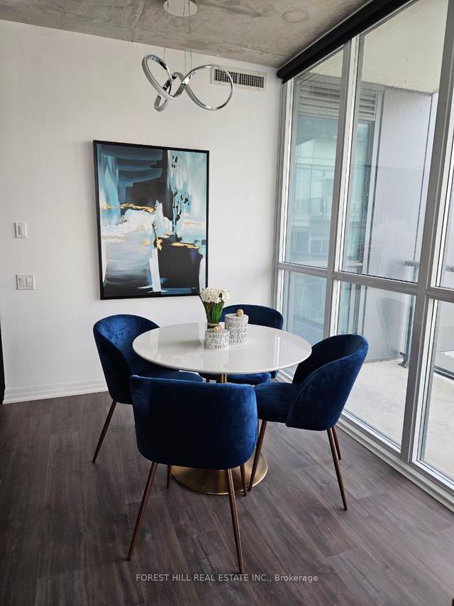 3409 - 88 Blue Jays Way, Condo with 2 bedrooms, 2 bathrooms and 1 parking in Toronto ON | Image 4