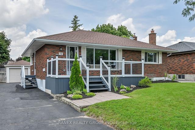 14 Pembroke Ave, House detached with 3 bedrooms, 2 bathrooms and 4 parking in Brantford ON | Image 2