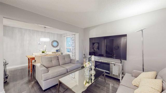 26 Large Cres, House detached with 3 bedrooms, 3 bathrooms and 3 parking in Ajax ON | Image 33