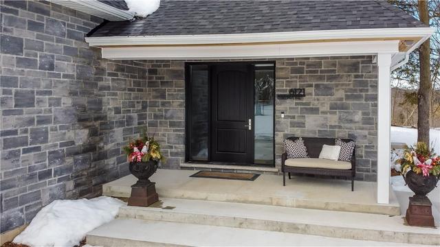 6121 Guelph Line, House detached with 5 bedrooms, 4 bathrooms and 8 parking in Burlington ON | Image 3