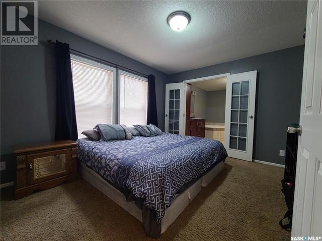 207 W 1st Street, Home with 3 bedrooms, 2 bathrooms and null parking in Carlyle SK | Image 24
