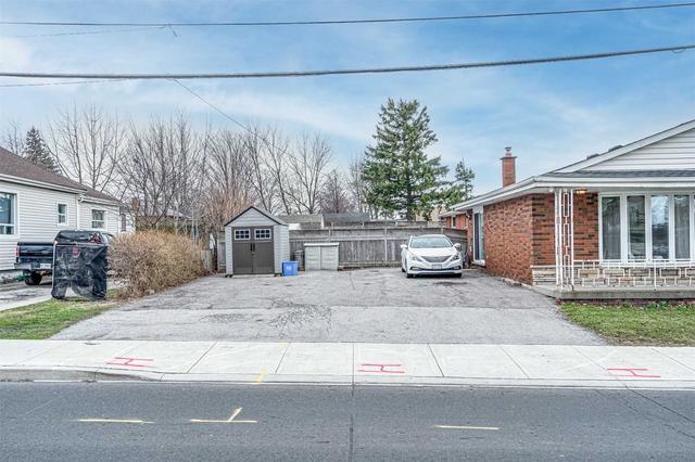 105 Fennell Ave W, House detached with 3 bedrooms, 2 bathrooms and 6 parking in Hamilton ON | Image 16