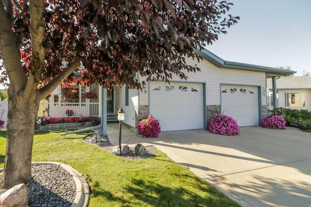 19 Kane Close, Home with 3 bedrooms, 3 bathrooms and 2 parking in Red Deer AB | Image 3