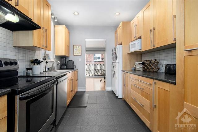 57 Louisa Street, Townhouse with 2 bedrooms, 1 bathrooms and 1 parking in Ottawa ON | Image 16