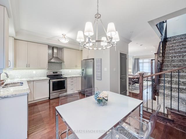 2675a Bathurst St, House attached with 4 bedrooms, 3 bathrooms and 1 parking in Toronto ON | Image 5
