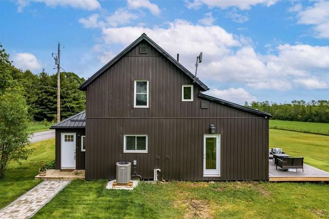 382 Fish Lake Rd, House detached with 2 bedrooms, 2 bathrooms and 4 parking in Prince Edward County ON | Image 37