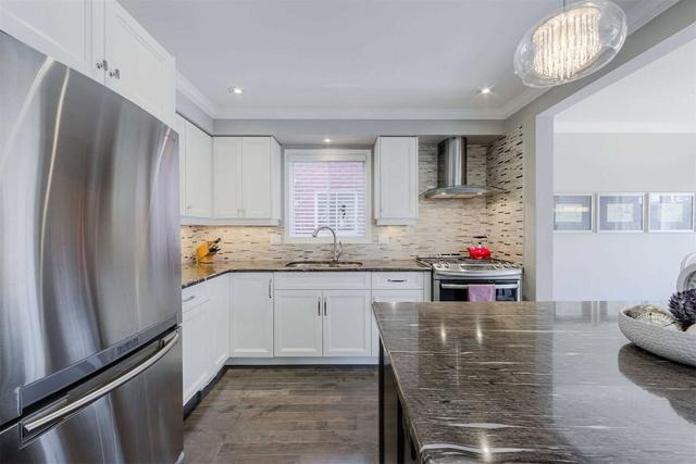 80 Chelsea Cres, House attached with 2 bedrooms, 3 bathrooms and 2 parking in Hamilton ON | Image 34