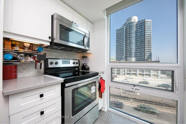 808 - 25 Lower Simcoe St, Condo with 2 bedrooms, 2 bathrooms and 1 parking in Toronto ON | Image 33