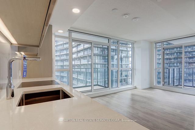 2111 - 38 Widmer St, Condo with 3 bedrooms, 2 bathrooms and 0 parking in Toronto ON | Image 6