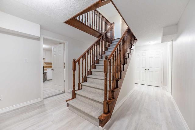 3657 Stratton Woods Crt, House detached with 4 bedrooms, 4 bathrooms and 6 parking in Mississauga ON | Image 19