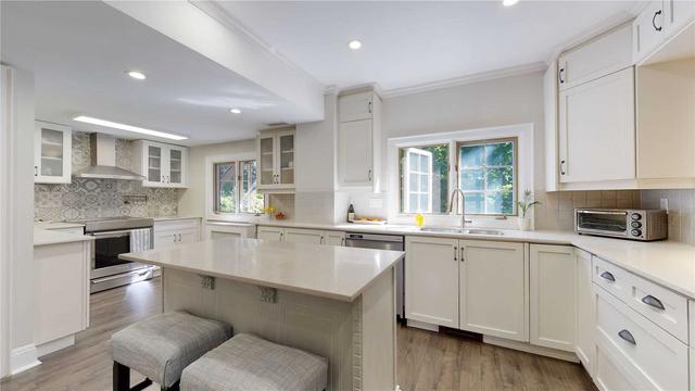 769 Spadina Rd, House detached with 4 bedrooms, 3 bathrooms and 5 parking in Toronto ON | Image 23