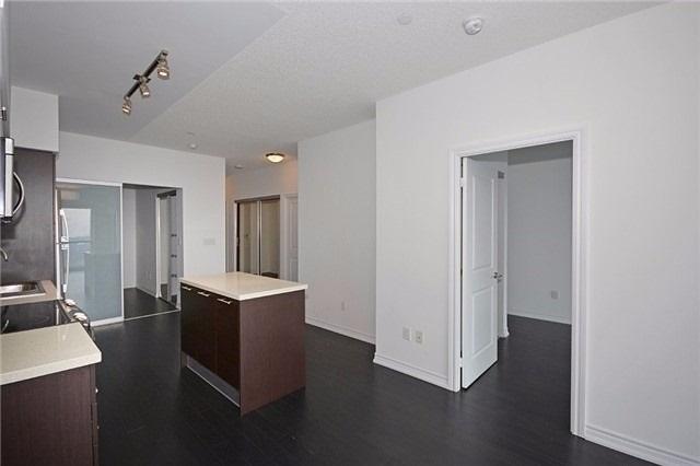 5604 - 386 Yonge St, Condo with 2 bedrooms, 2 bathrooms and 1 parking in Toronto ON | Image 21