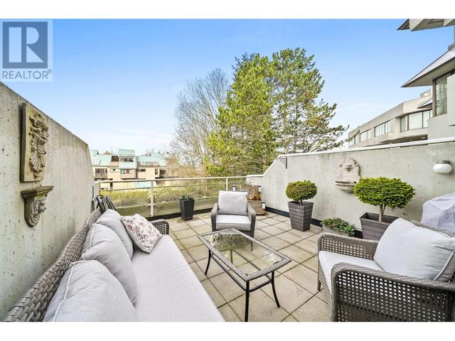 305 - 673 Market Hill, House attached with 2 bedrooms, 2 bathrooms and 1 parking in Vancouver BC | Image 14
