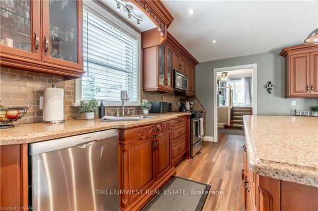 5421 King St, House detached with 4 bedrooms, 2 bathrooms and 7 parking in Perth East ON | Image 24