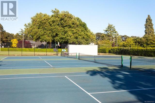 Windsor Park Tennis Courts | Image 80