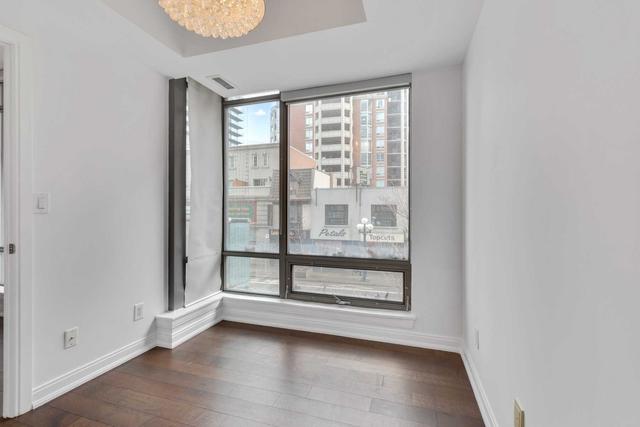 215 - 18 Yorkville Ave, Condo with 1 bedrooms, 1 bathrooms and 0 parking in Toronto ON | Image 7