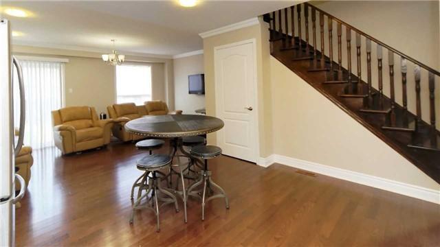 57 Cadillac Cres, House semidetached with 3 bedrooms, 2 bathrooms and 3 parking in Brampton ON | Image 7