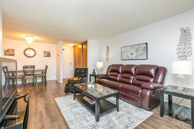 315 - 6470 Bilberry Drive, Condo with 2 bedrooms, 2 bathrooms and 1 parking in Ottawa ON | Image 4