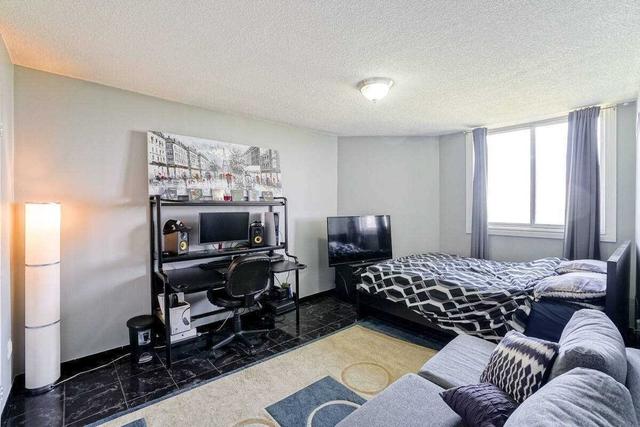 1110 - 238 Albion Rd, Condo with 3 bedrooms, 2 bathrooms and 1 parking in Toronto ON | Image 11