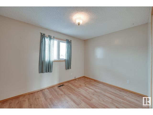 4907 57 Av, House detached with 3 bedrooms, 1 bathrooms and null parking in Lamont AB | Image 17