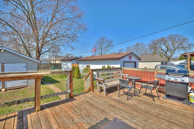 44 Churchill St, House detached with 3 bedrooms, 1 bathrooms and 4 parking in St. Catharines ON | Image 8