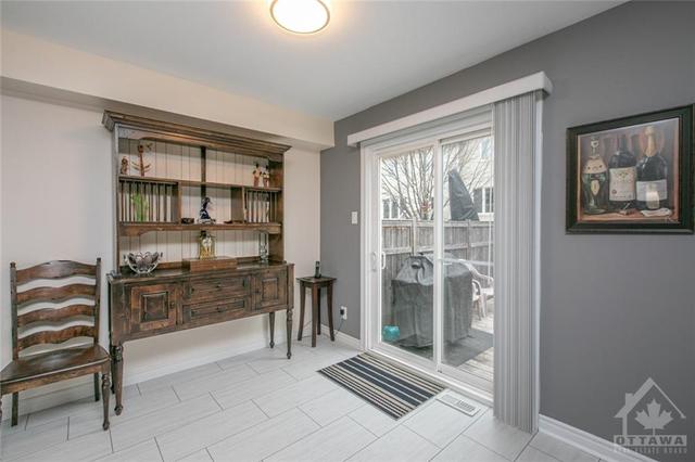 206 Aquilo Crescent, Townhouse with 3 bedrooms, 3 bathrooms and 2 parking in Ottawa ON | Image 15