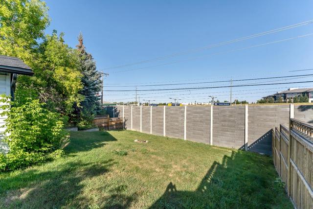 392 Cantrell Drive Sw, House detached with 5 bedrooms, 3 bathrooms and 4 parking in Calgary AB | Image 43