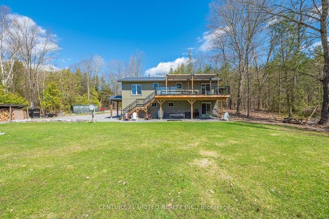 2124 Mccracken's Landing Rd, House detached with 3 bedrooms, 2 bathrooms and 8 parking in Douro Dummer ON | Image 24