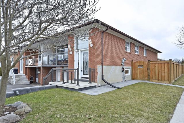 47 Cabana Dr, House semidetached with 3 bedrooms, 3 bathrooms and 4 parking in Toronto ON | Image 28