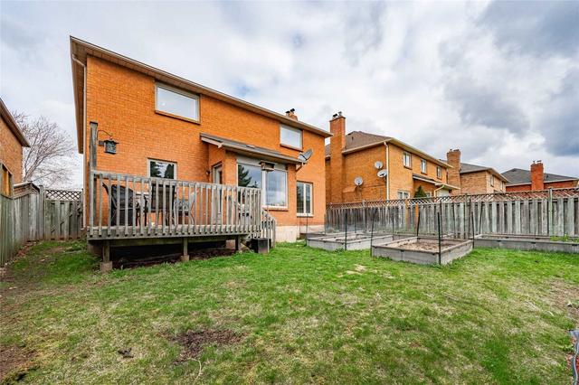 1020 Glenashton Dr, House detached with 4 bedrooms, 3 bathrooms and 6 parking in Oakville ON | Image 28