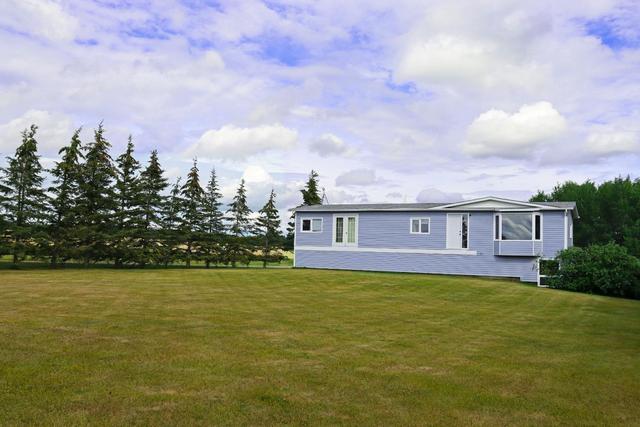 711041 Range Road 71, House detached with 4 bedrooms, 2 bathrooms and 10 parking in Grande Prairie County No. 1 AB | Image 2