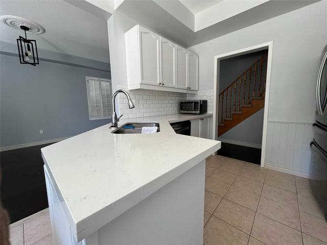 21 Northgrove Cres, House detached with 3 bedrooms, 4 bathrooms and 2 parking in Whitby ON | Image 18