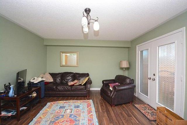 5 - 1129 Haig Blvd, Townhouse with 3 bedrooms, 3 bathrooms and 1 parking in Mississauga ON | Image 3