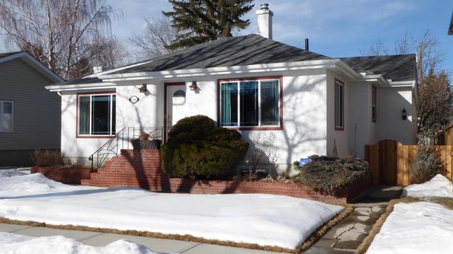 514 14 Avenue Ne, House detached with 3 bedrooms, 2 bathrooms and 2 parking in Calgary AB | Image 1