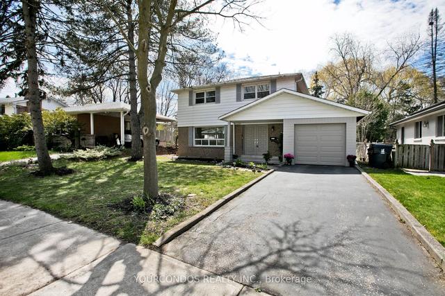 31 Shippigan Cres, House detached with 4 bedrooms, 3 bathrooms and 3 parking in Toronto ON | Image 1