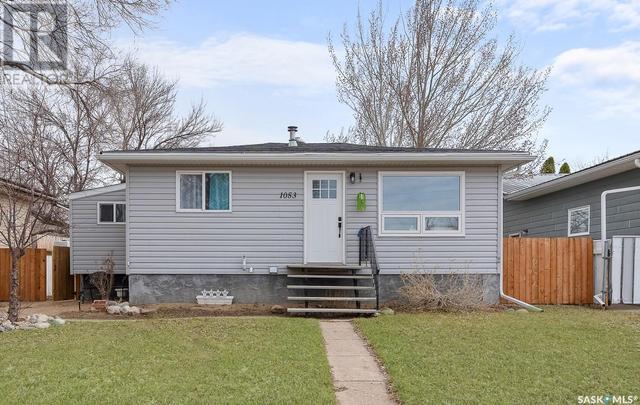 1053 Vaughan Street Sw, House detached with 3 bedrooms, 2 bathrooms and null parking in Moose Jaw SK | Image 1