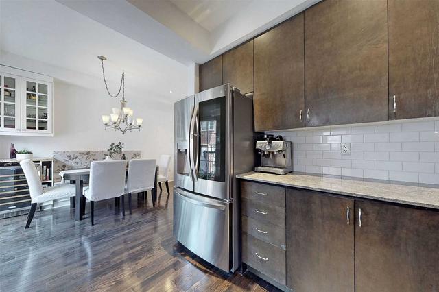 th118 - 107 The Queensway Ave, Townhouse with 3 bedrooms, 3 bathrooms and 2 parking in Toronto ON | Image 5