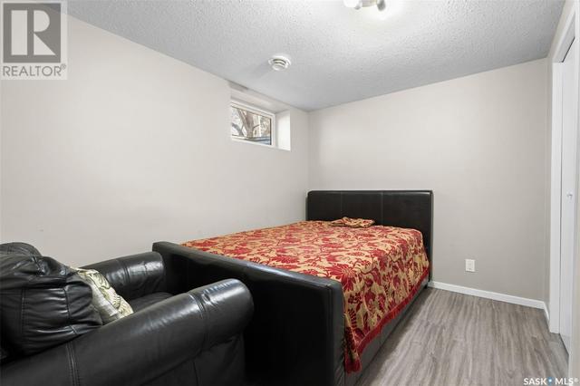 226 Brock Crescent, House detached with 5 bedrooms, 2 bathrooms and null parking in Saskatoon SK | Image 14