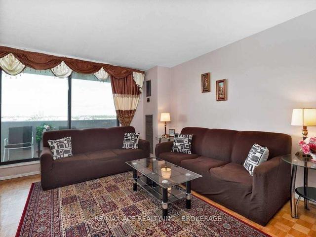 811 - 301 Prudential Dr, Condo with 3 bedrooms, 2 bathrooms and 1 parking in Toronto ON | Image 23