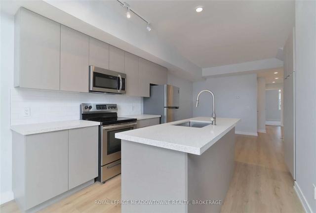 212 - 3078 Sixth Line, Townhouse with 2 bedrooms, 2 bathrooms and 1 parking in Oakville ON | Image 30