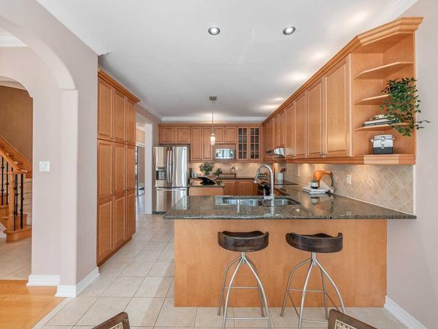 19 Basie Gate, House detached with 4 bedrooms, 5 bathrooms and 4 parking in Vaughan ON | Image 3