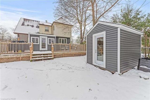 936 Philip St, House detached with 4 bedrooms, 2 bathrooms and 4 parking in Peterborough ON | Image 32