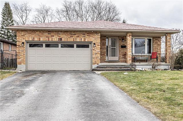 19 Riverview Road, House detached with 3 bedrooms, 2 bathrooms and 4 parking in Ingersoll ON | Image 1