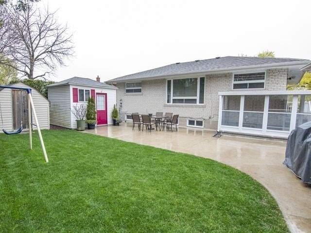 47 Campbell Dr, House detached with 3 bedrooms, 2 bathrooms and 7 parking in Brampton ON | Image 18