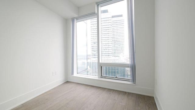 5405 - 10 York St, Condo with 2 bedrooms, 2 bathrooms and 1 parking in Toronto ON | Image 6