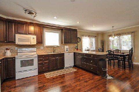 132 Rosehill Blvd, House detached with 4 bedrooms, 4 bathrooms and 6 parking in Oshawa ON | Image 3