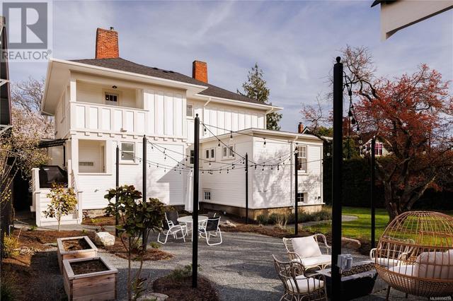 1174 Monterey Ave, House detached with 7 bedrooms, 5 bathrooms and 4 parking in Oak Bay BC | Image 61